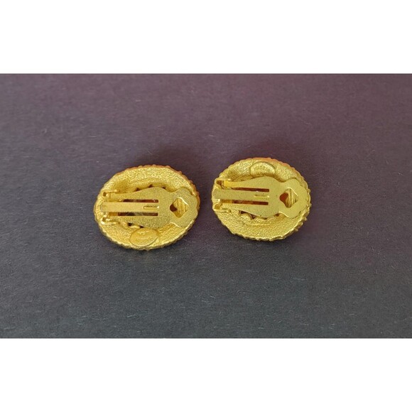 Vintage Clip On Oval Earrings Gold Tone Faux Agate Glass Rhinestone Made in USA - Picture 2 of 11